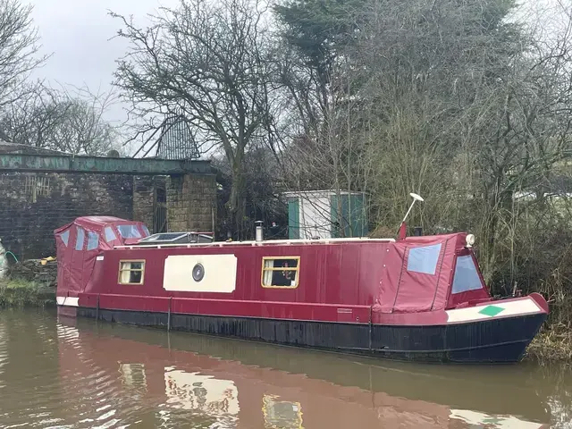 Narrowboat 42ft Cruiser Stern