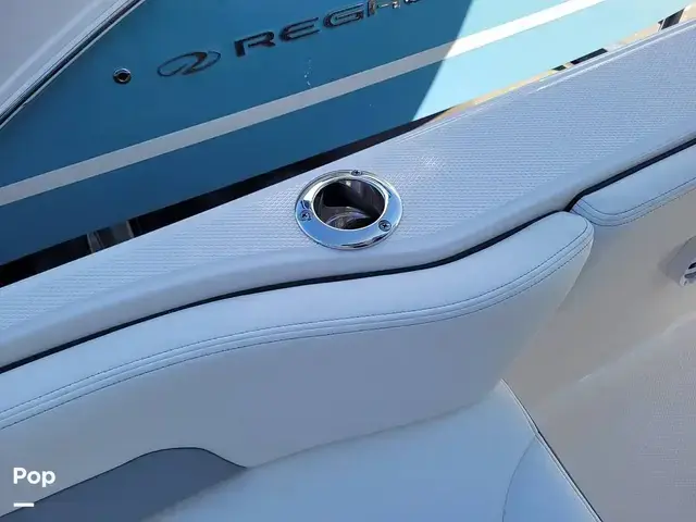 Robalo R242 Explorer