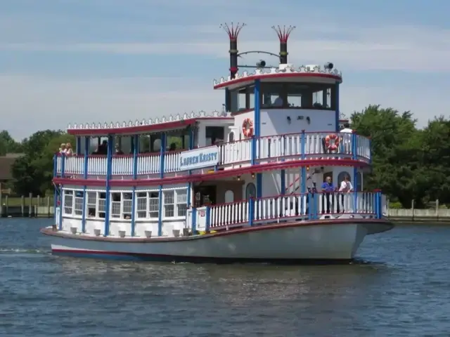 Custom East Bay Boat Works Paddle Wheeler