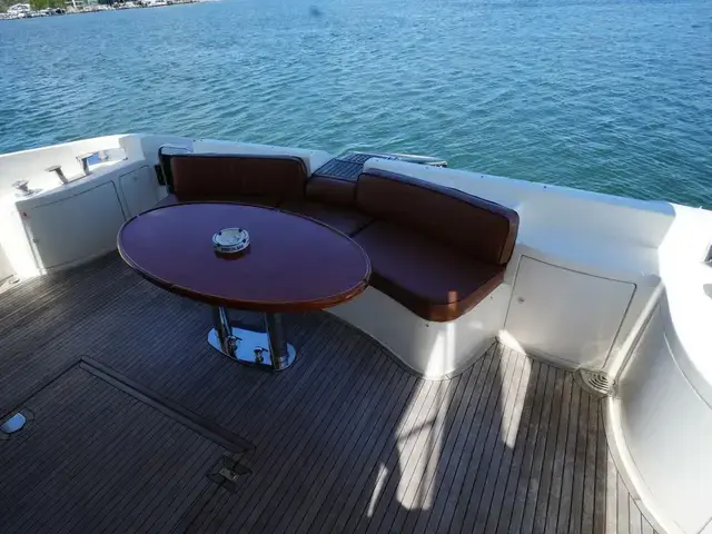 Azimut 62e