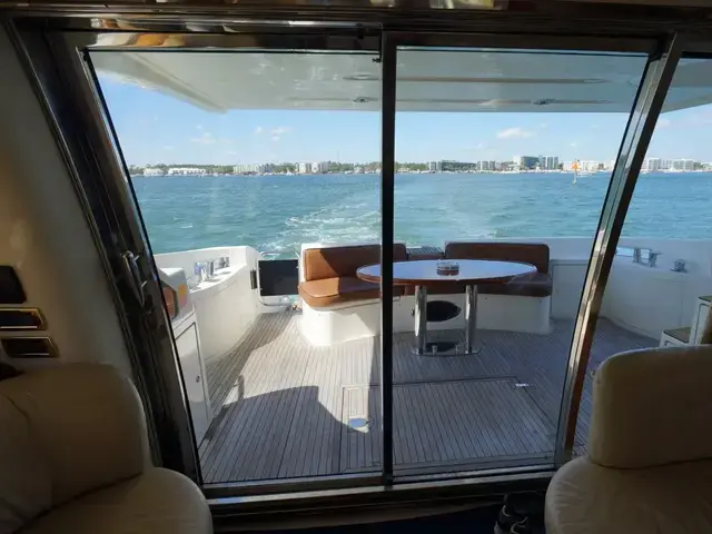 Azimut 62e