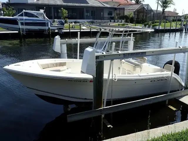 Cobia 217 Center Console