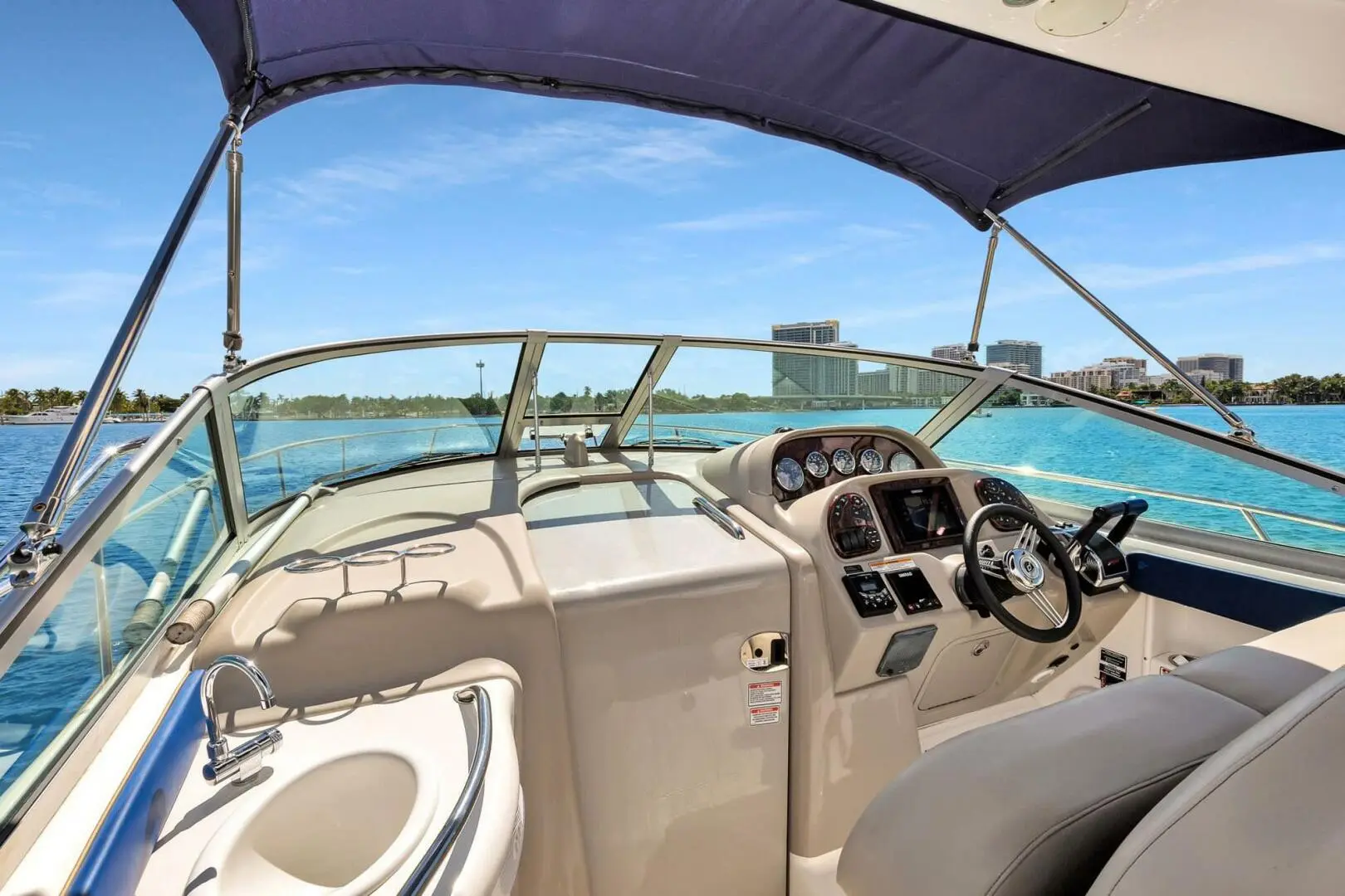 2006 Sea Ray sundancer 300