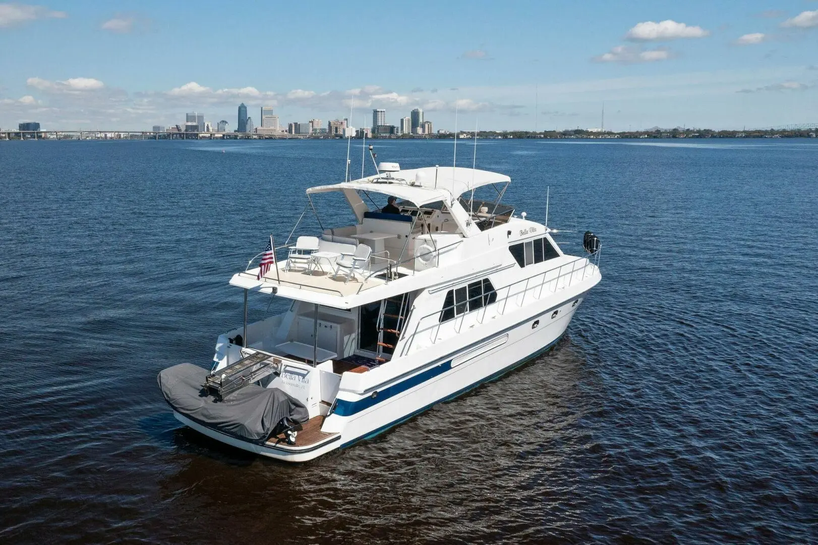 1999 Grand pilothouse