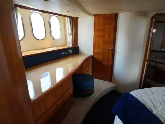 Azimut 62e