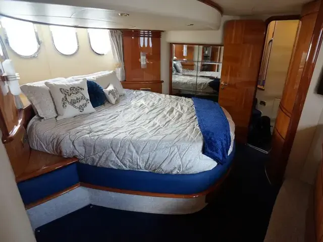 Azimut 62e