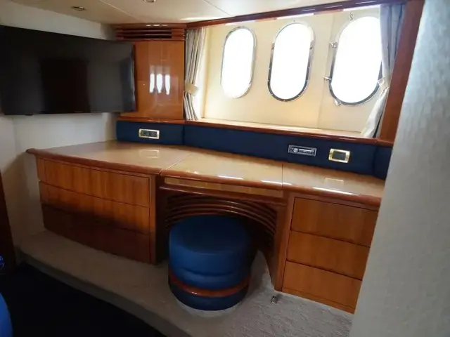 Azimut 62e