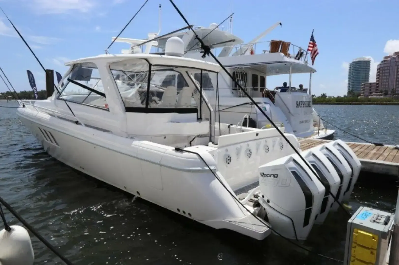 2019 Intrepid 475 sport yacht