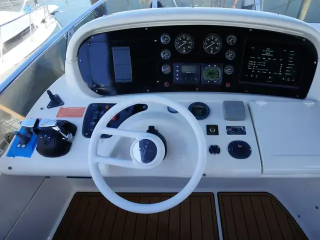 Azimut 62e