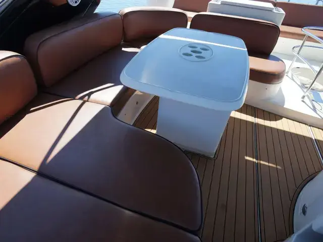 Azimut 62e