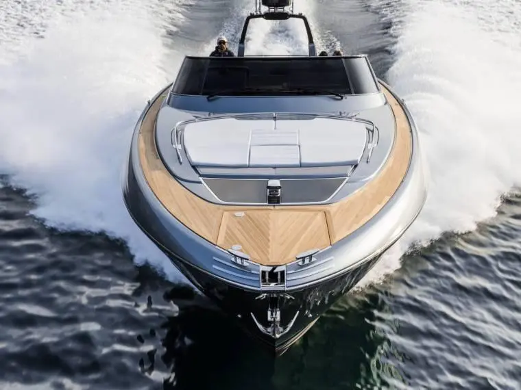 2020 Riva 56 rivale