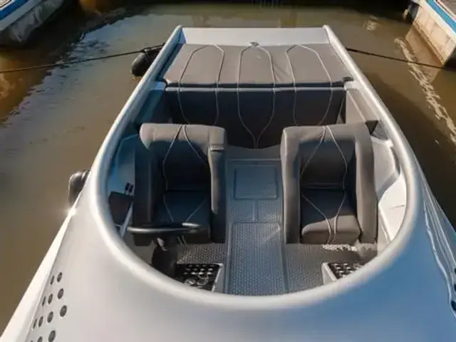 Porsche Boats Kineo