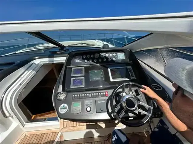 Sunseeker Predator 60