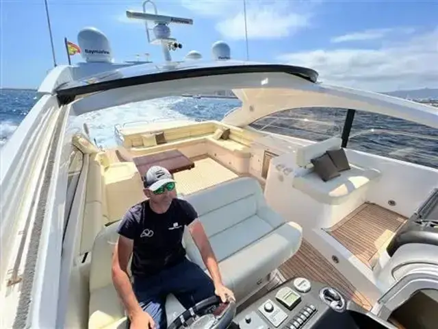 Sunseeker Predator 60