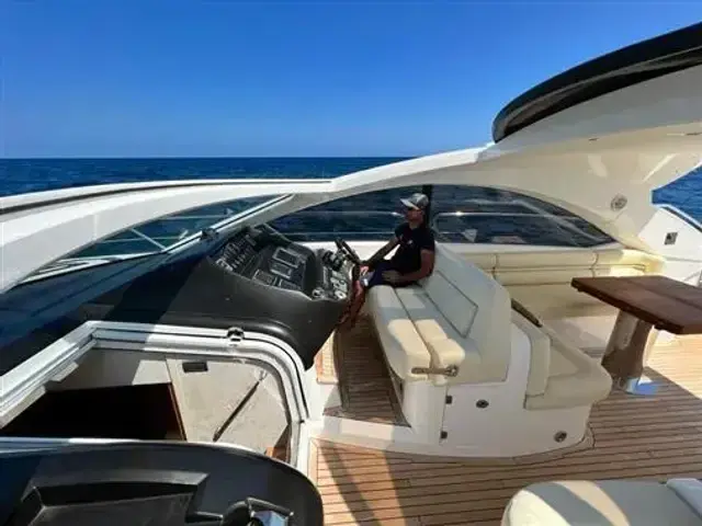 Sunseeker Predator 60