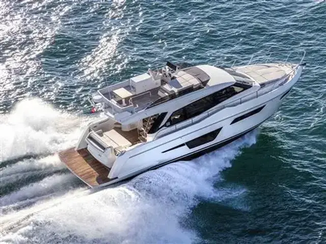 Ferretti Yachts 500