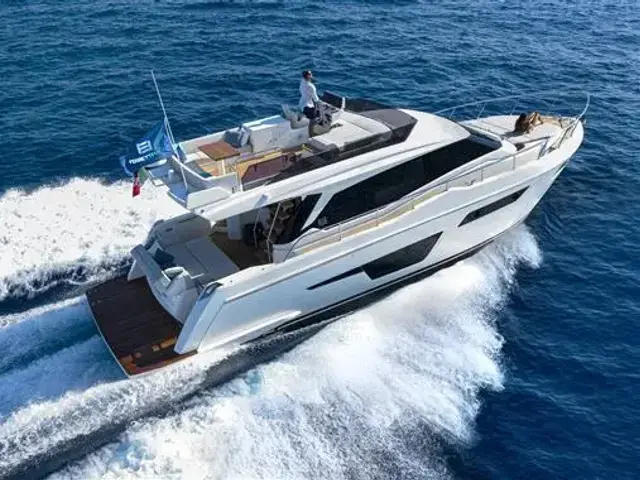 Ferretti Yachts 500