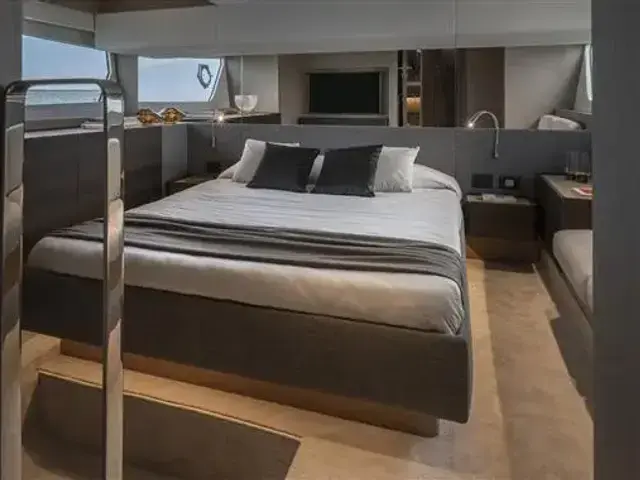 Ferretti Yachts 500