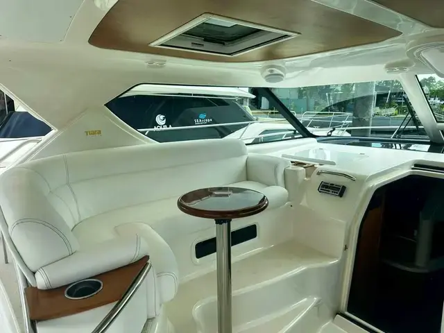 Tiara Yachts 45