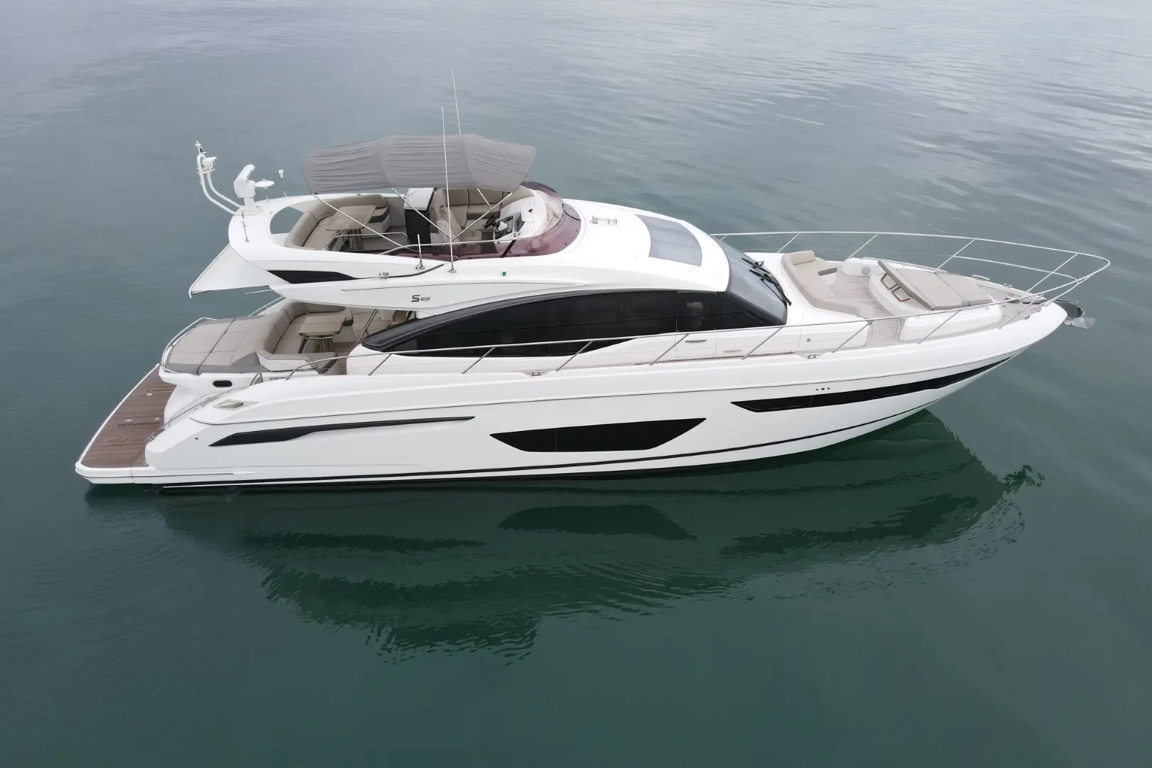 2017 Princess 65