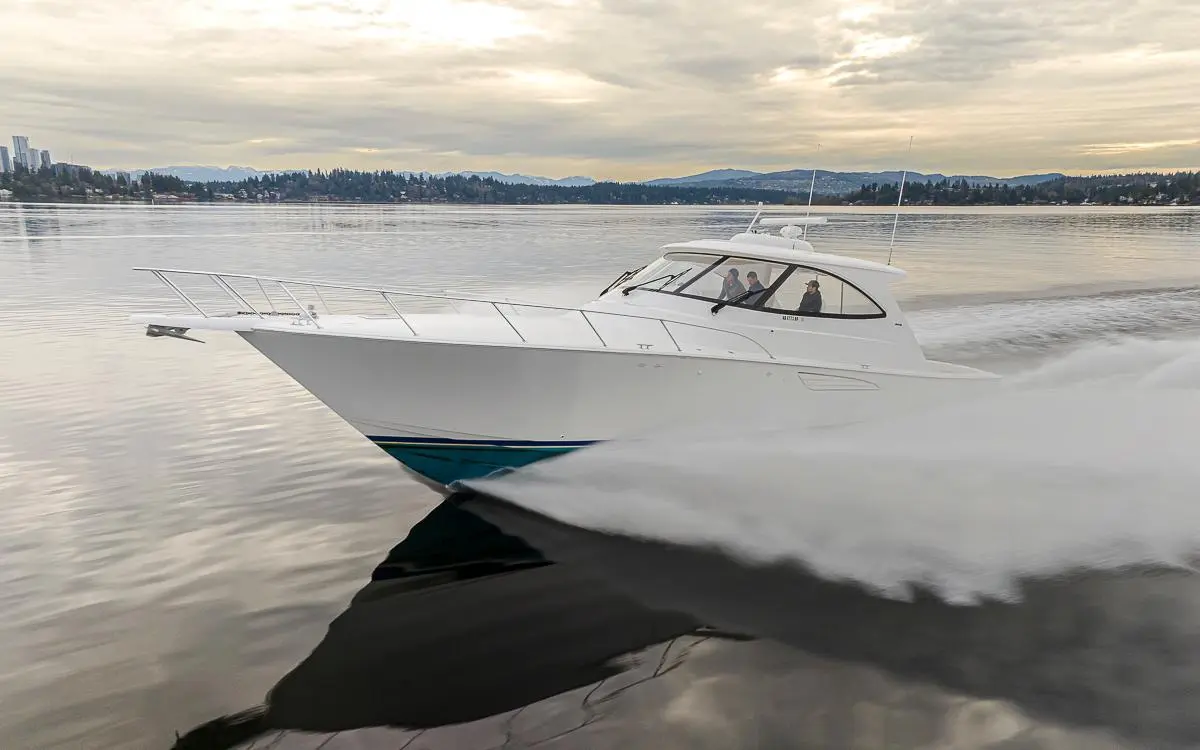 2015 Viking 52'