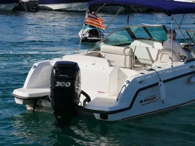 Boston Whaler 230 Vantage