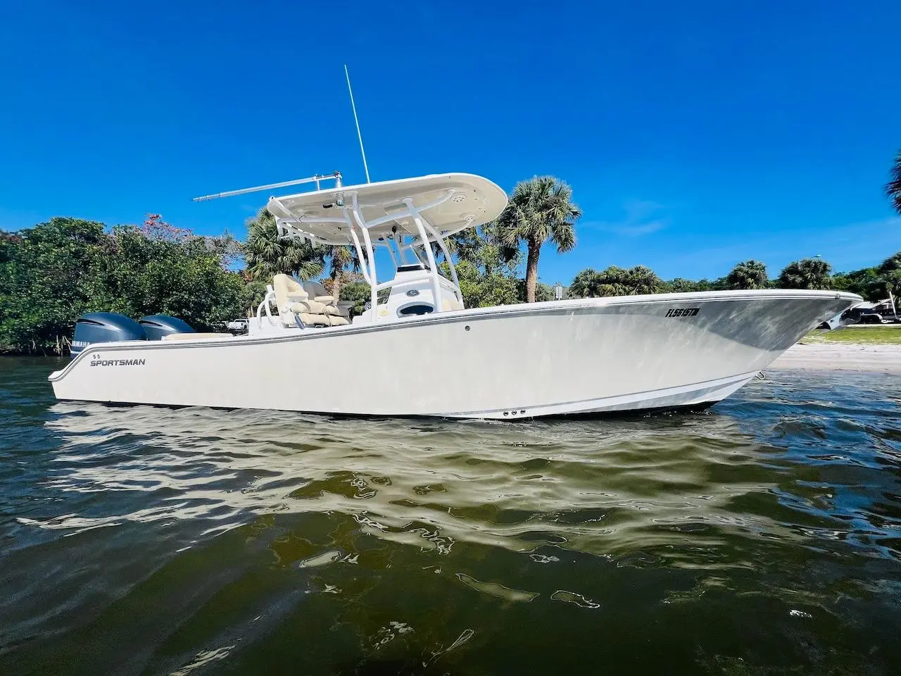 2017 Sportsman open 282 center console