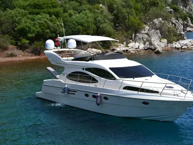 Azimut 46