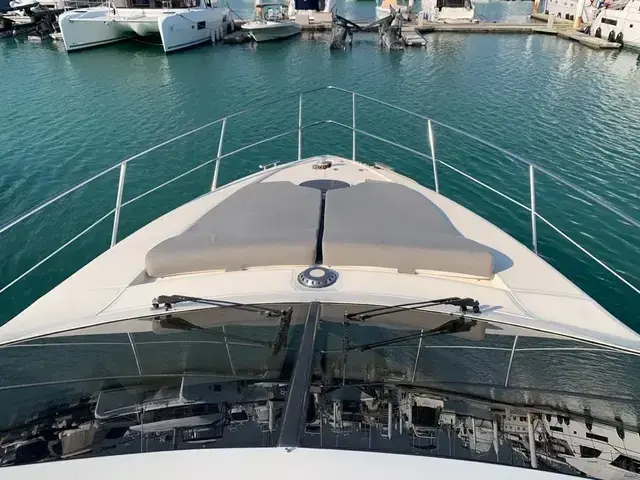 Azimut 46