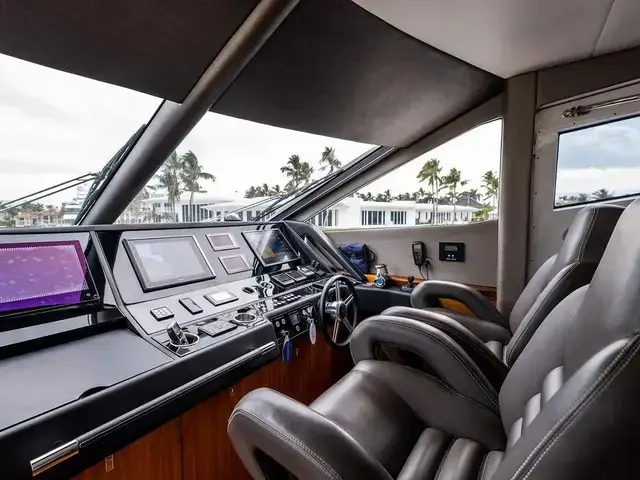 Sunseeker 75 Yacht