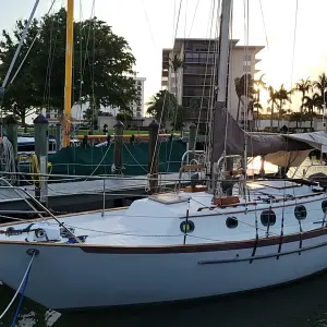 1988 Pacific Seacraft Sloop