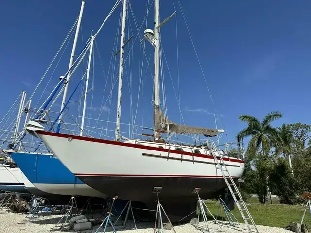 Pacific Seacraft Cutter