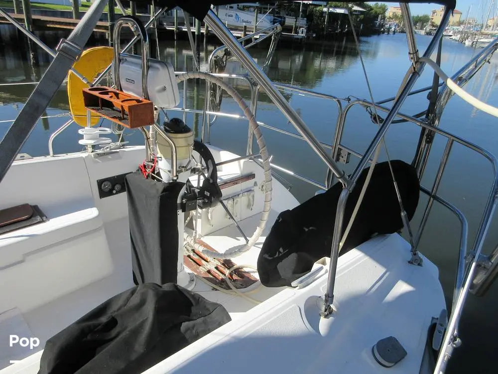 1987 Hunter 35 legend