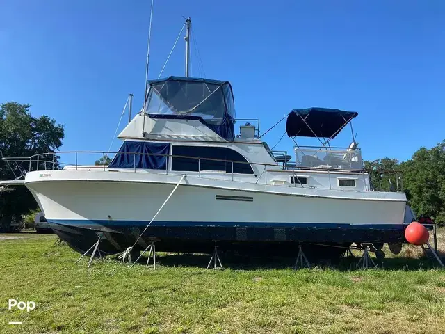 Ocean Yachts 40+2 Flying Bridge Trawler