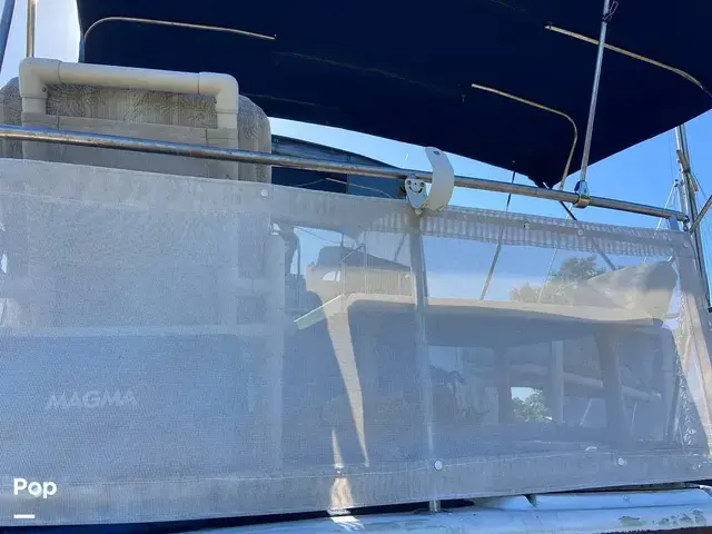 Ocean Yachts 40+2 Flying Bridge Trawler