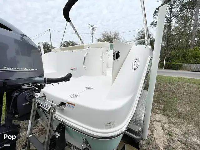 Robalo R227 Dual Console