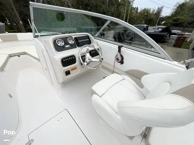 Robalo R227 Dual Console