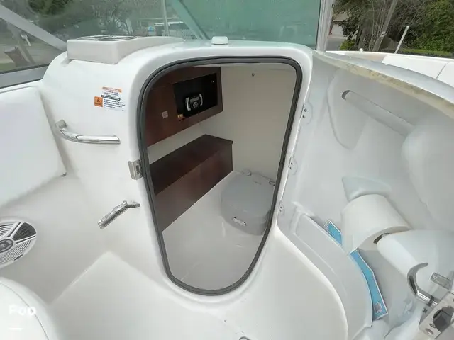 Robalo R227 Dual Console