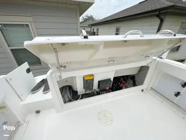 Robalo R227 Dual Console