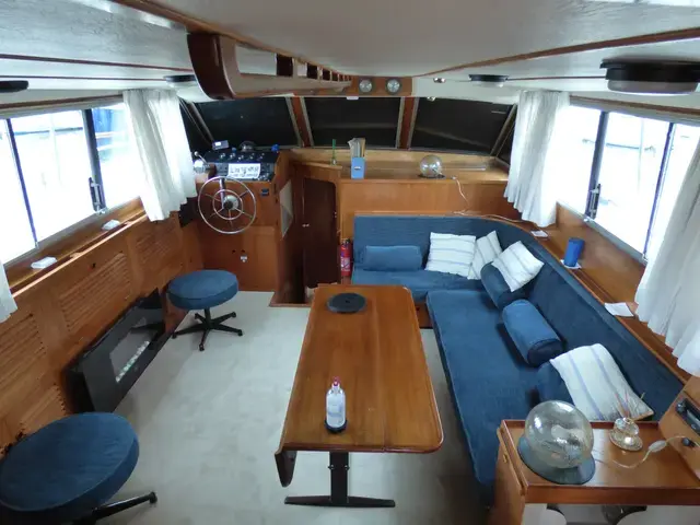 Broom Ocean 42