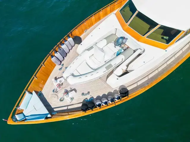 Admiral 36m