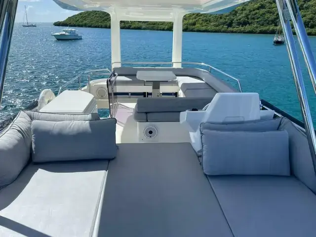 Ferretti Yachts 550