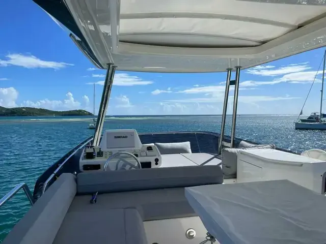 Ferretti Yachts 550