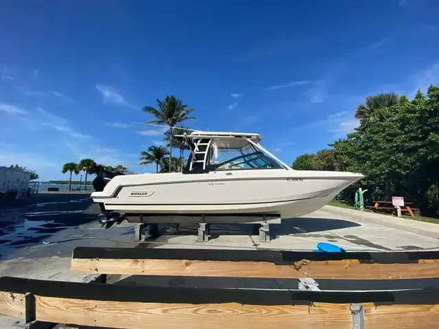 Boston Whaler 270 Vantage