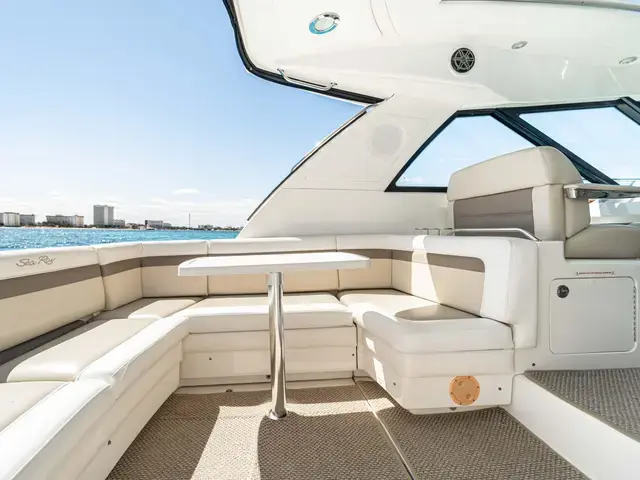 Sea Ray 45'