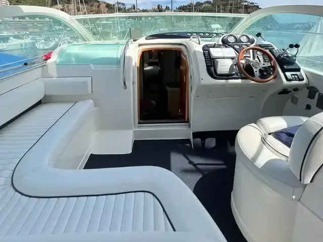 Fairline 34