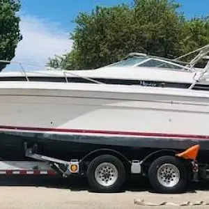 1990 Wellcraft 33 Coastal