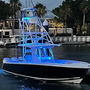 2017 Jupiter Boats 38 FS