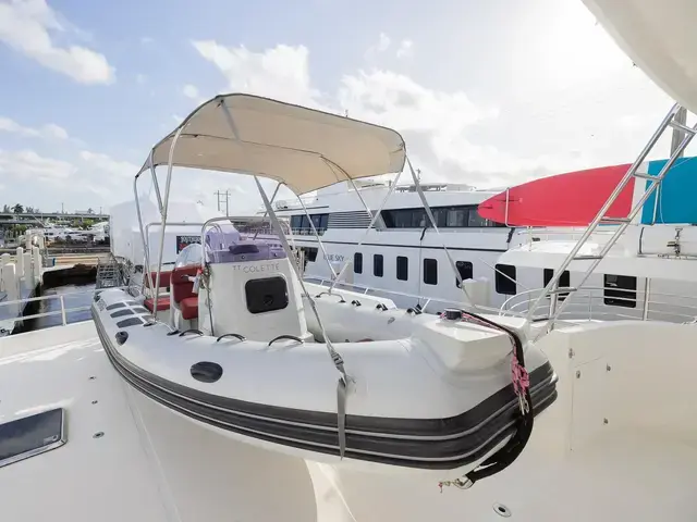 Outer Reef Yachts 730 My