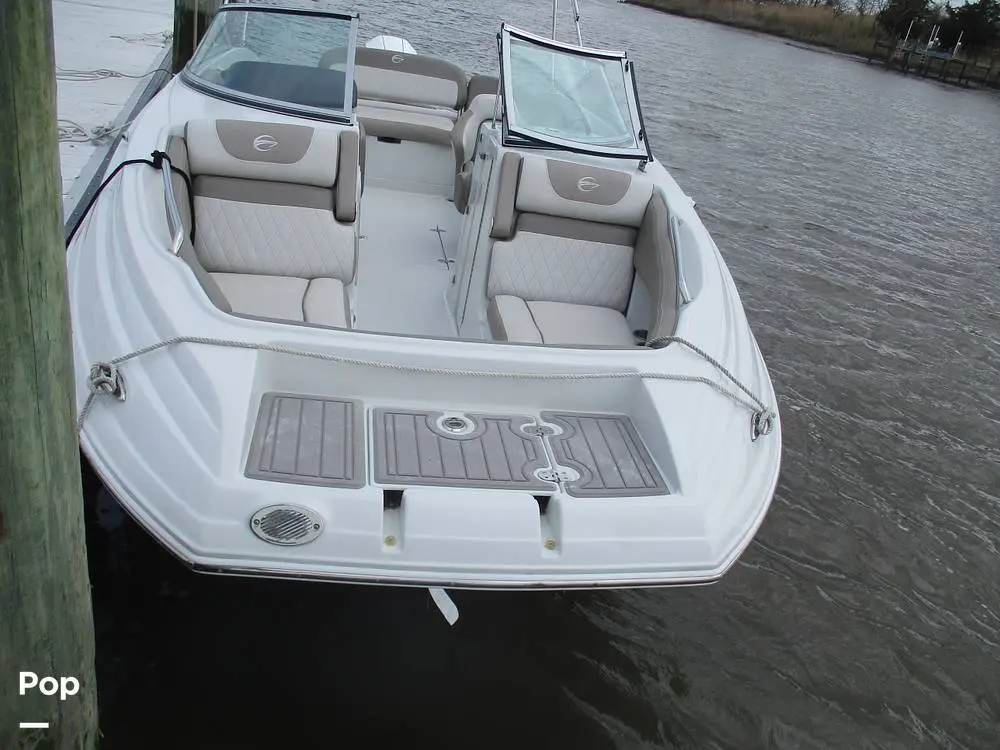 2023 Crownline e-235 xs